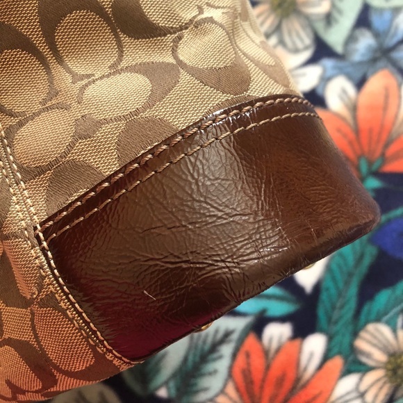 The Coach Signature Gallery Large No L0768-11658 - Picture 15 of 15